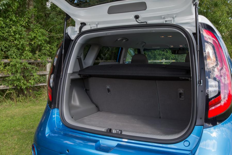 Багажник Kia Soul EV 2014 года  (UK) (фото 4 из 36)